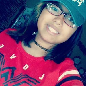 Meet your Posher, Lorena